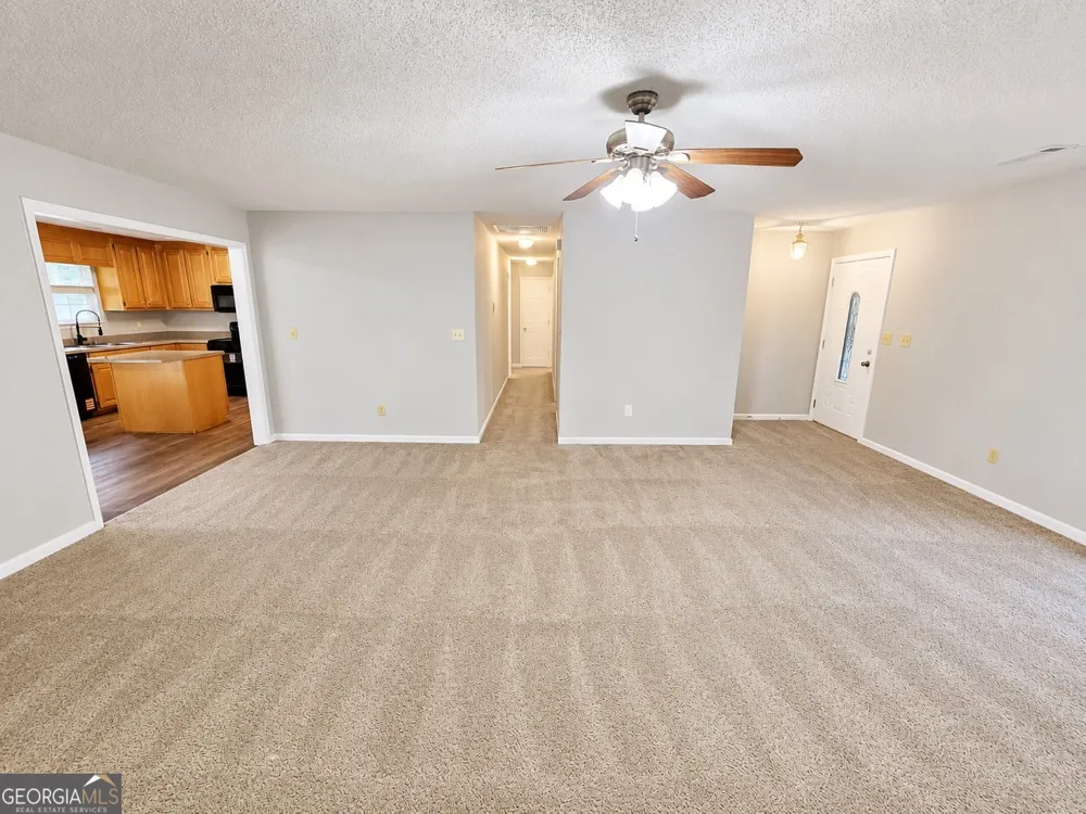 102 Westwood DR Griffin, GA 30223