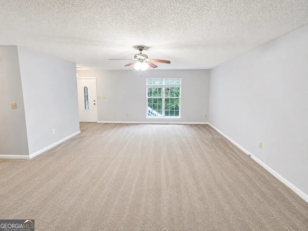 102 Westwood DR Griffin, GA 30223