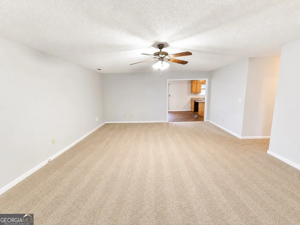 102 Westwood DR Griffin, GA 30223