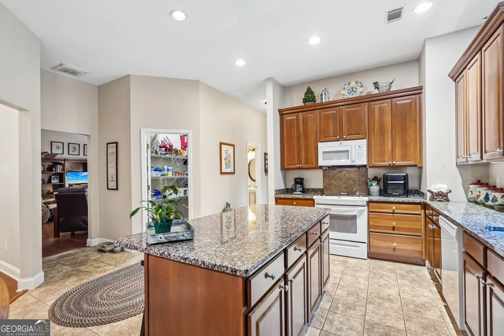 119 Pebble Creek LN Alto, GA 30510