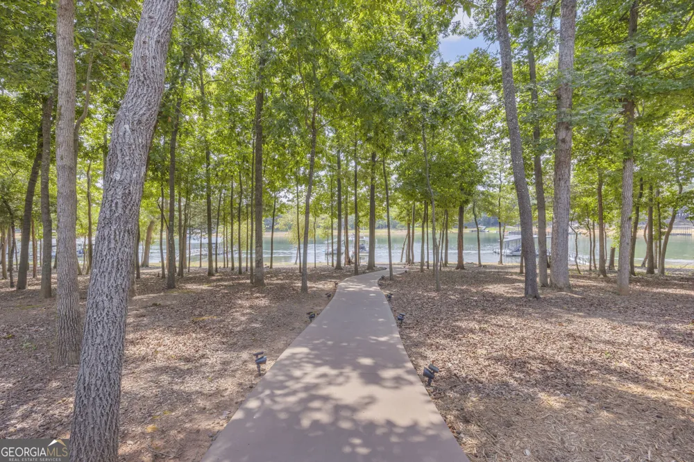 215 Carlota Way Hartwell, GA 30643