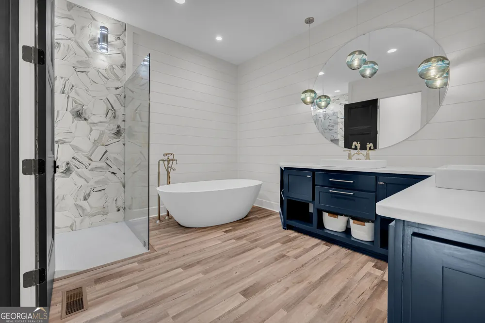 215 Carlota Way Hartwell, GA 30643
