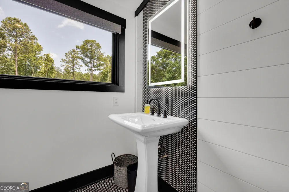 215 Carlota Way Hartwell, GA 30643