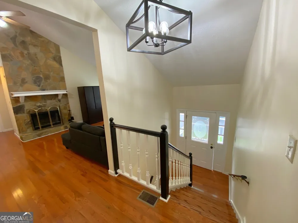 1326 Williamsburg LN Norcross, GA 30093