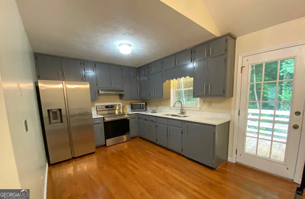 1326 Williamsburg LN Norcross, GA 30093