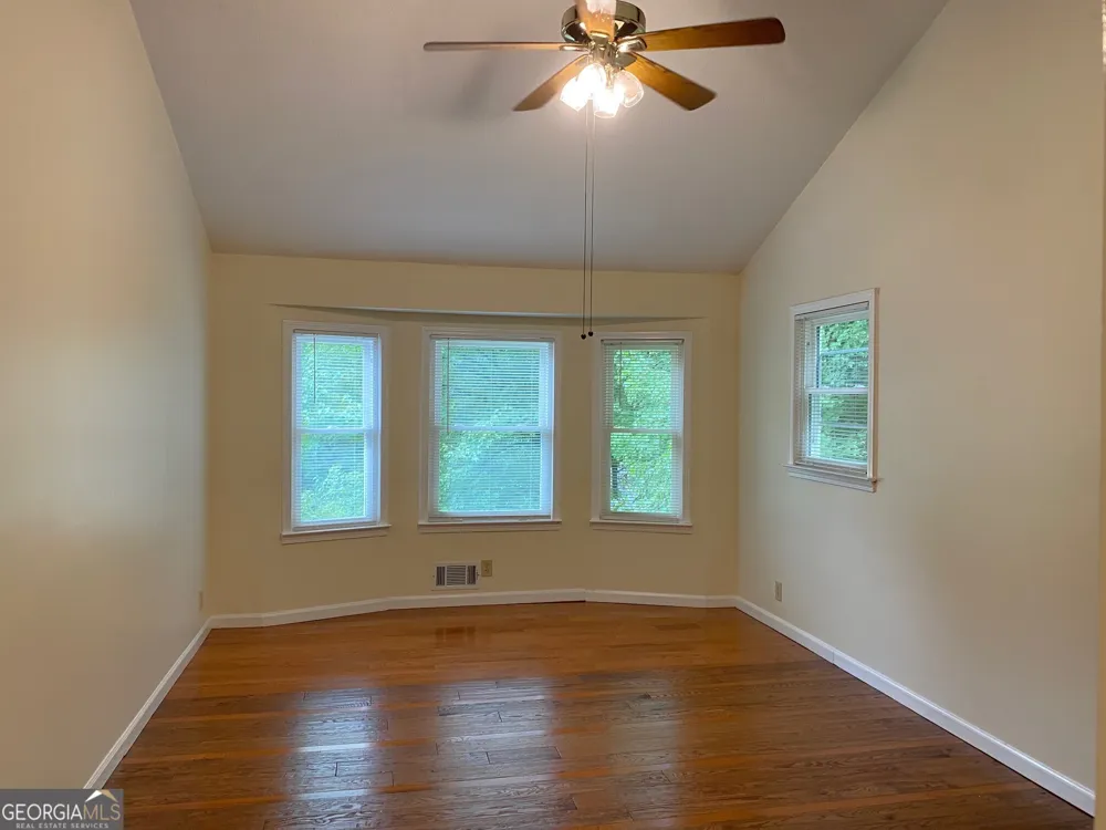 1326 Williamsburg LN Norcross, GA 30093