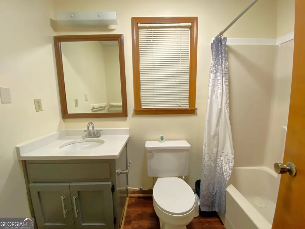 1326 Williamsburg LN Norcross, GA 30093
