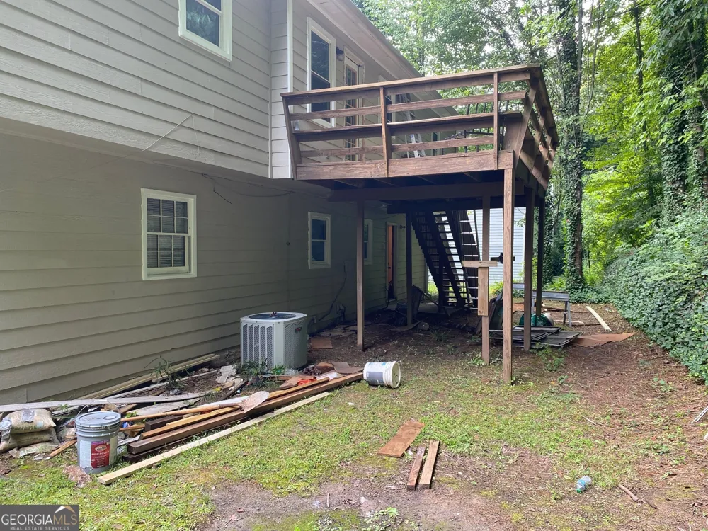 1326 Williamsburg LN Norcross, GA 30093