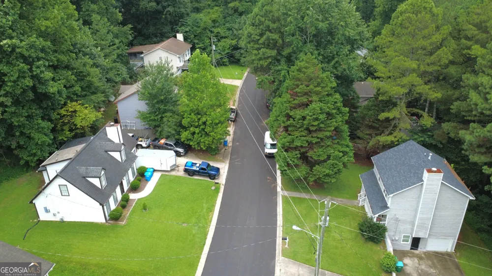 1326 Williamsburg LN Norcross, GA 30093