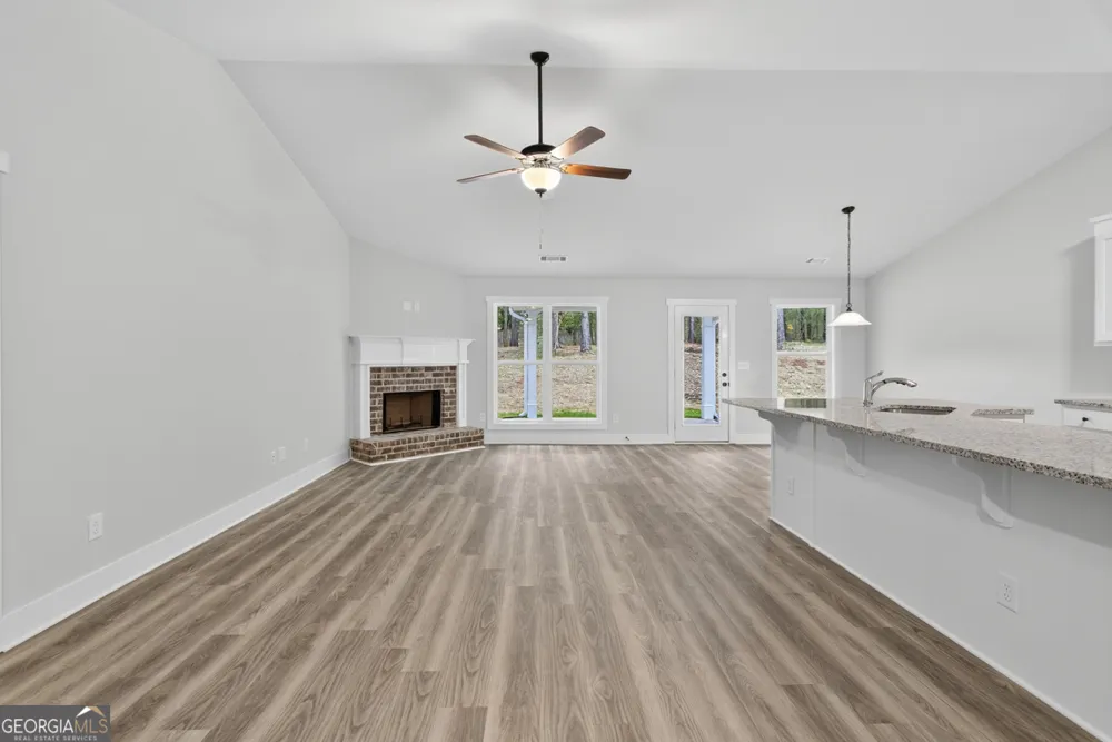 88 Mockingbird LN Winder, GA 30680