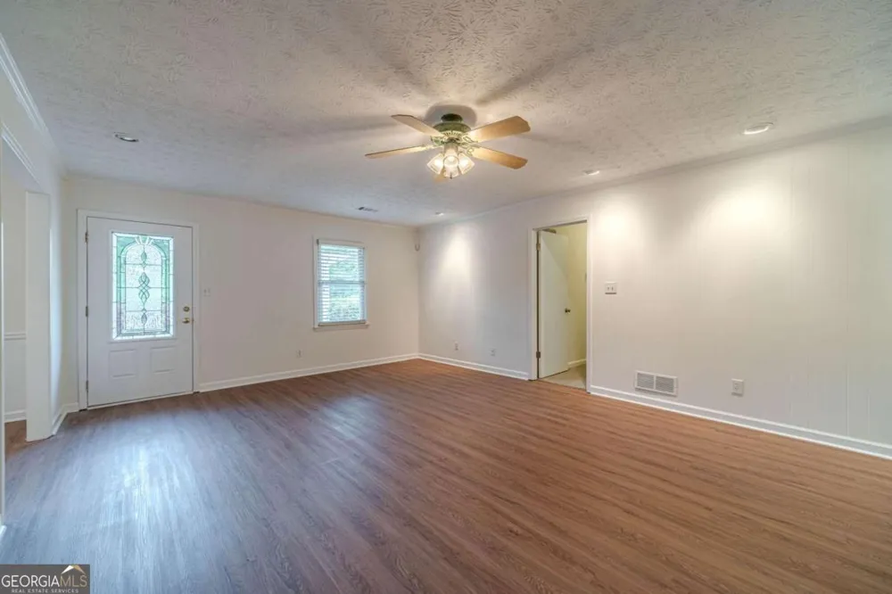 4858 Tarleton DR SW Lilburn, GA 30047