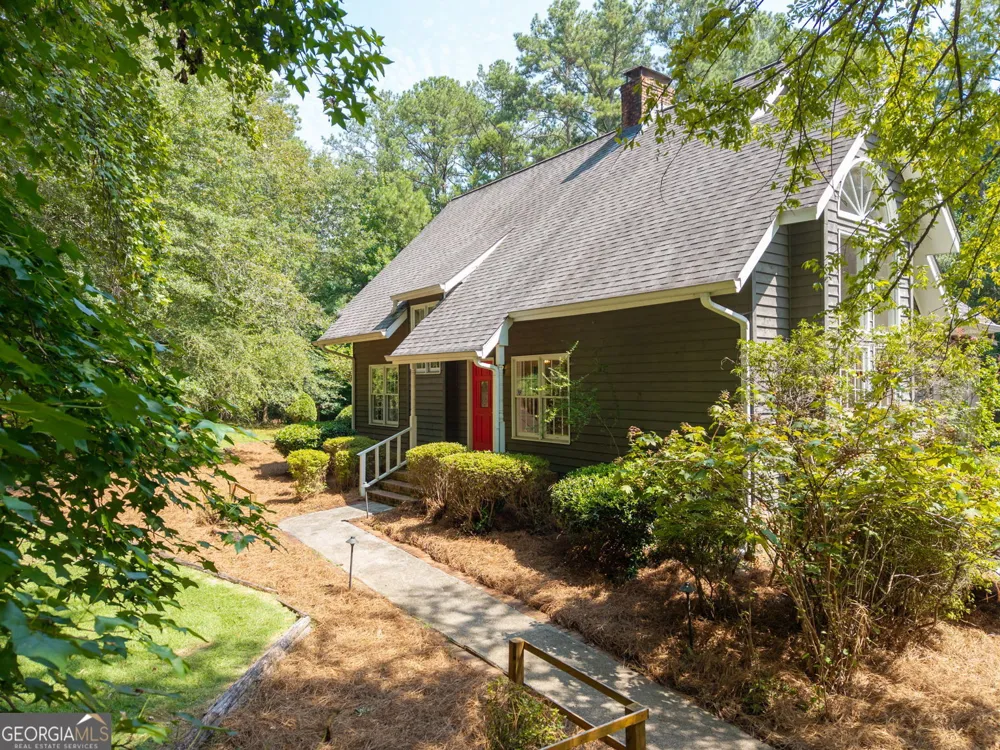 3189 Spring Lake DR NE Conyers, GA 30013