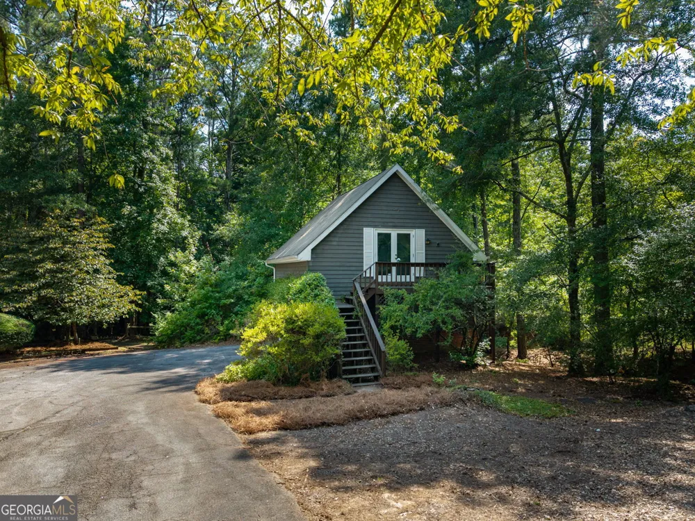 3189 Spring Lake DR NE Conyers, GA 30013