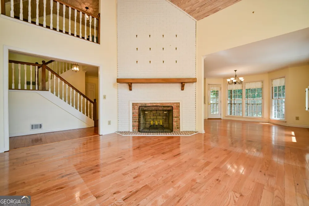 3189 Spring Lake DR NE Conyers, GA 30013