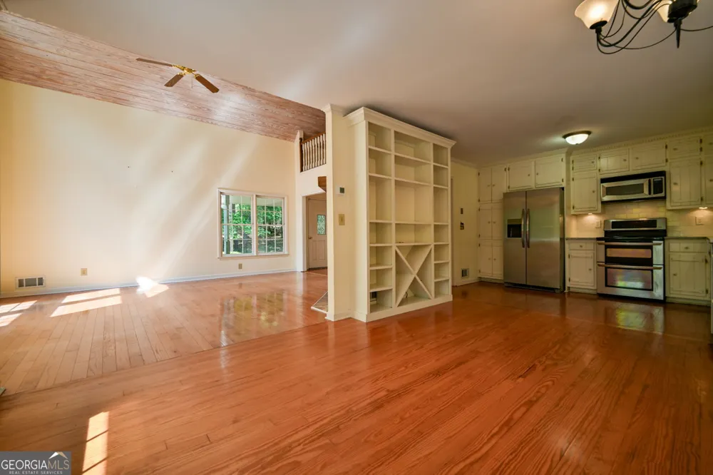 3189 Spring Lake DR NE Conyers, GA 30013