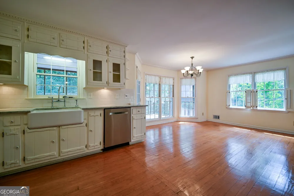 3189 Spring Lake DR NE Conyers, GA 30013