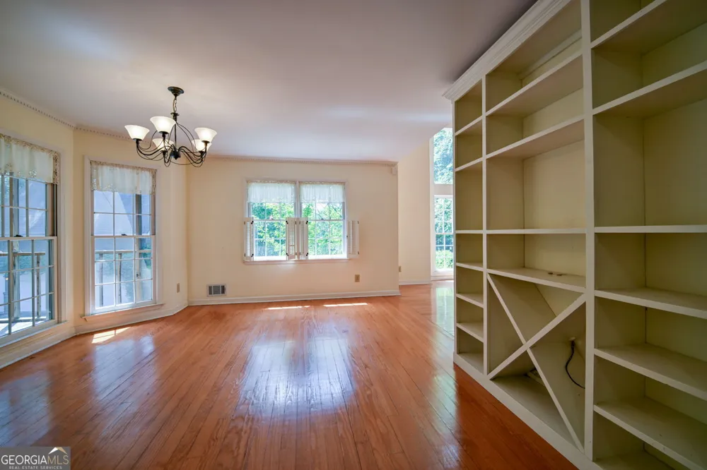 3189 Spring Lake DR NE Conyers, GA 30013