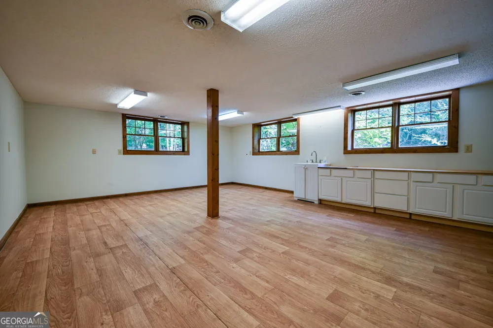 3189 Spring Lake DR NE Conyers, GA 30013