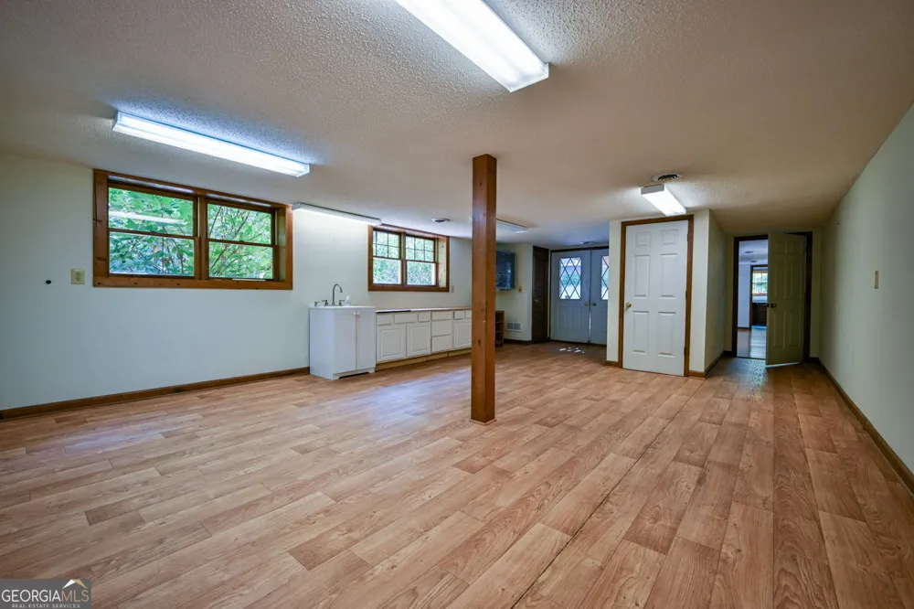 3189 Spring Lake DR NE Conyers, GA 30013