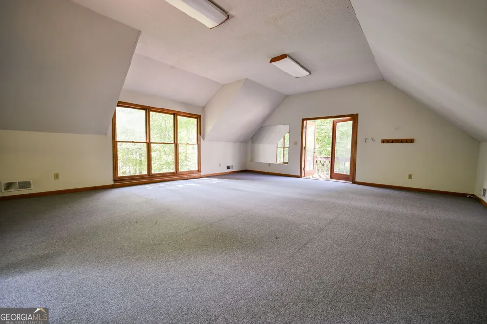 3189 Spring Lake DR NE Conyers, GA 30013