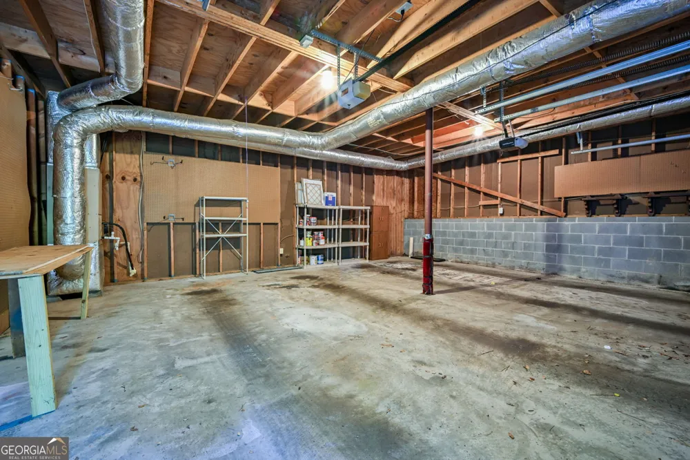 3189 Spring Lake DR NE Conyers, GA 30013