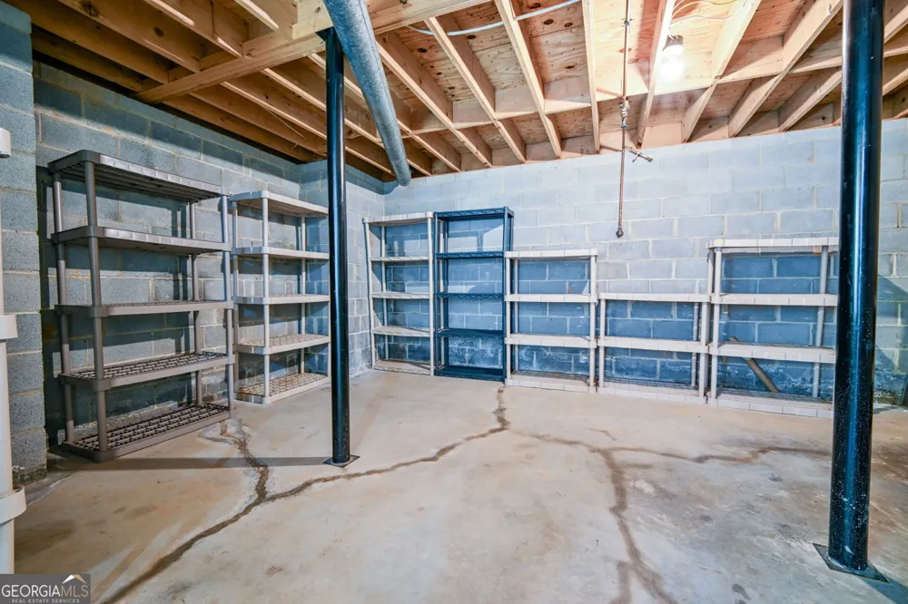 3189 Spring Lake DR NE Conyers, GA 30013