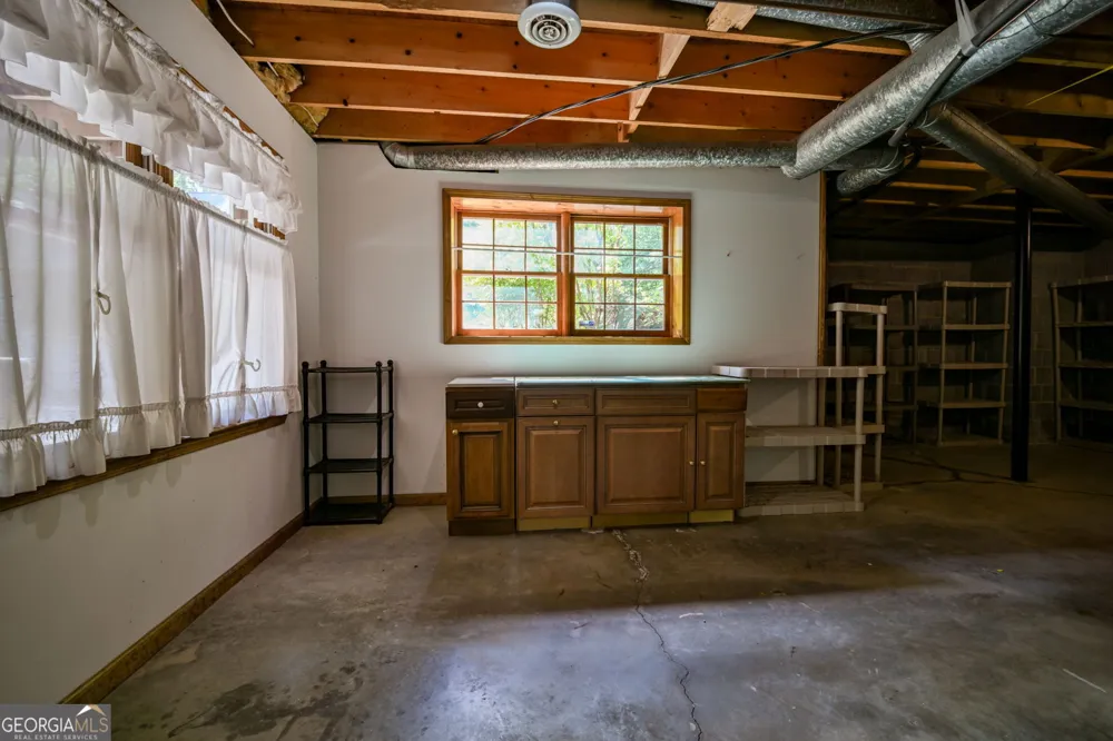 3189 Spring Lake DR NE Conyers, GA 30013