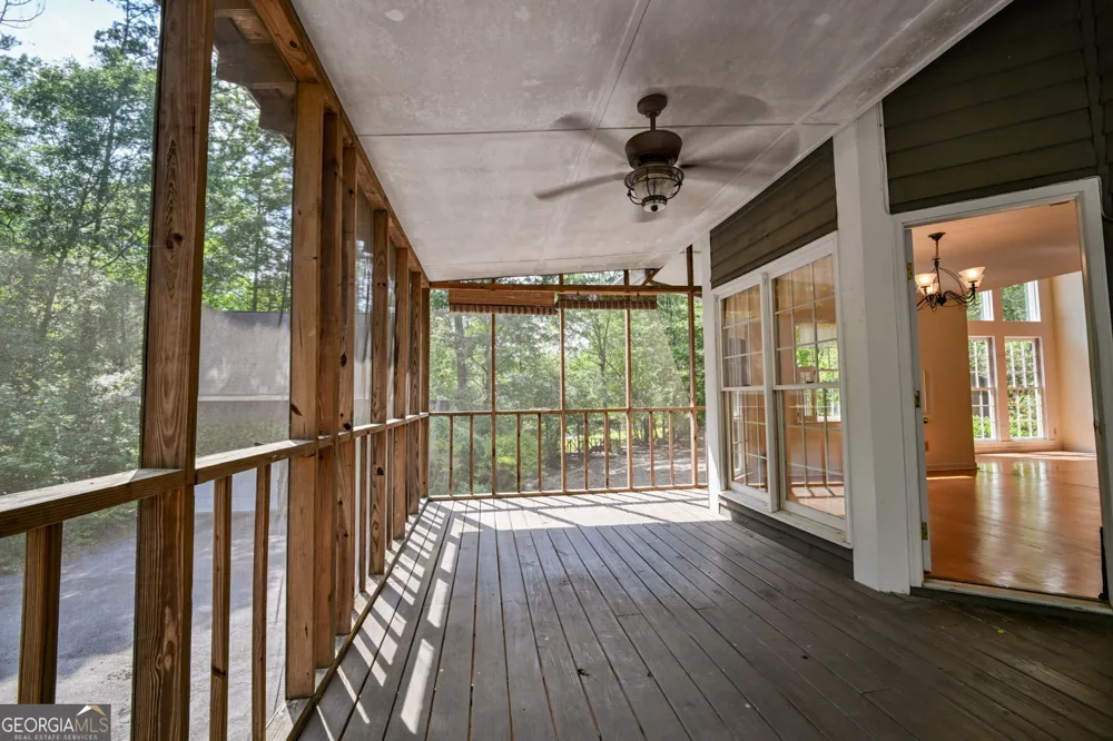 3189 Spring Lake DR NE Conyers, GA 30013