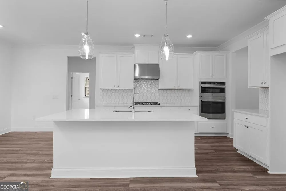 8820 Avonbrook Close Ball Ground, GA 30107