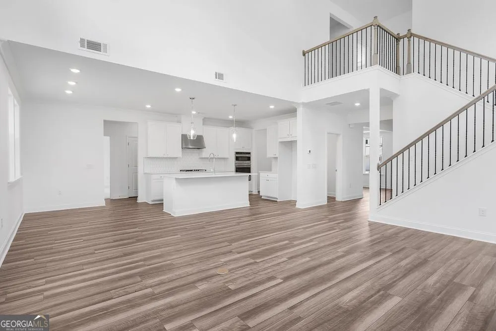 8820 Avonbrook Close Ball Ground, GA 30107