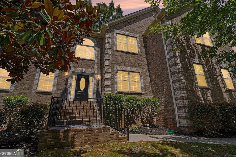 6856 Search Light TRL Lithonia, GA 30038