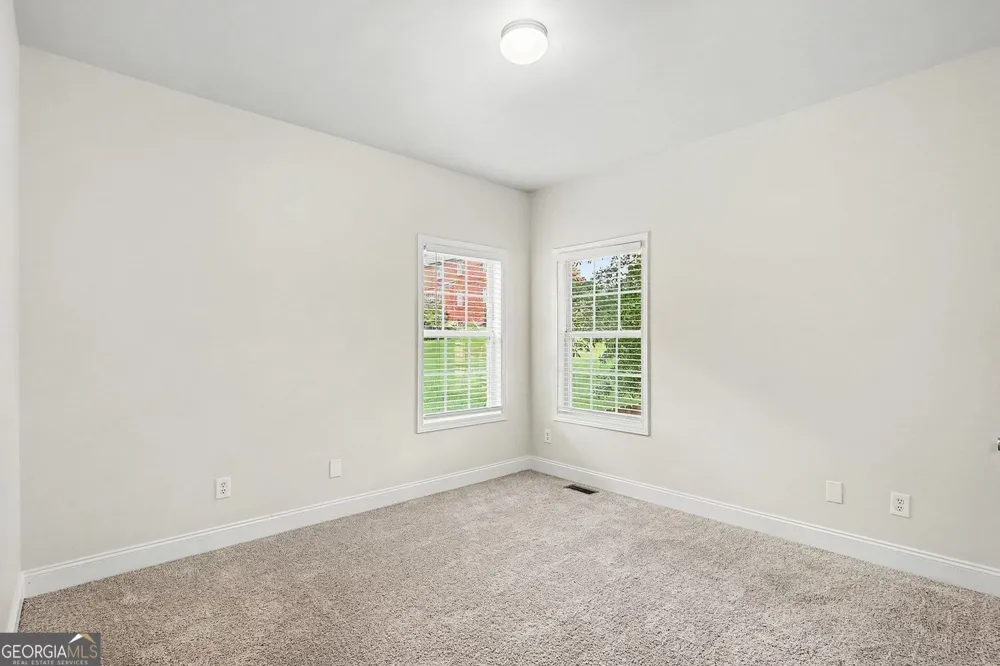 6856 Search Light TRL Lithonia, GA 30038