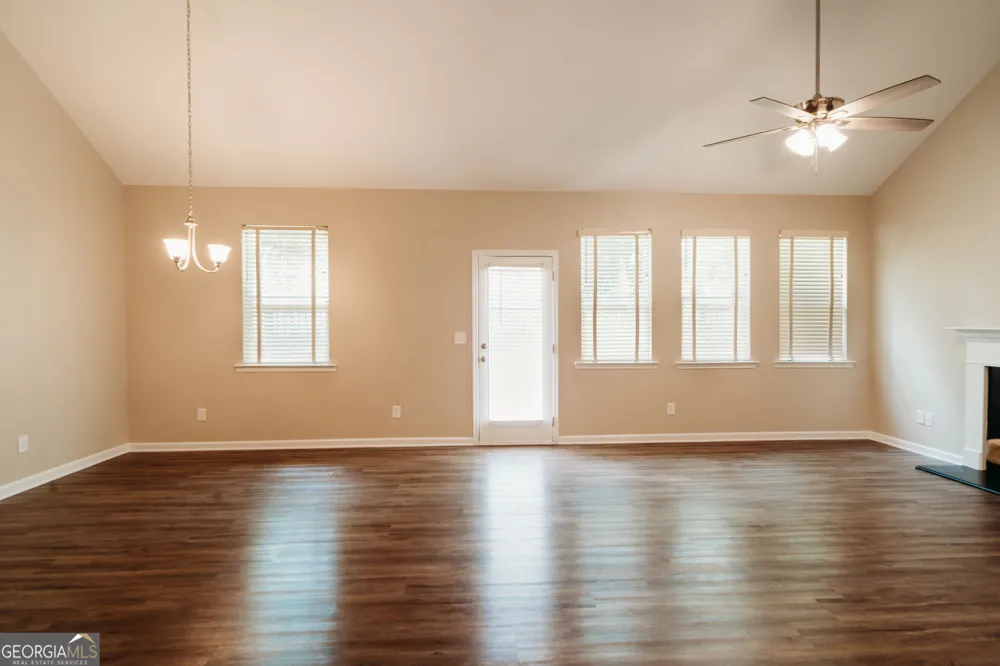 853 Brown Thrasher WAY Bremen, GA 30110
