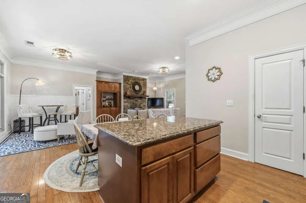 160 Parkside LN Eatonton, GA 31024