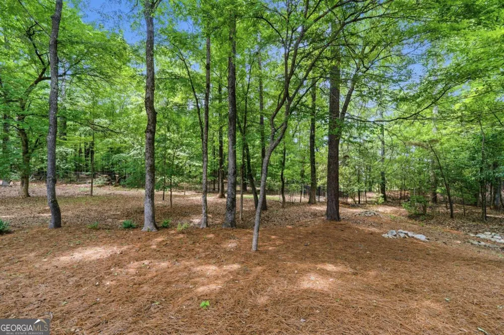 160 Parkside LN Eatonton, GA 31024