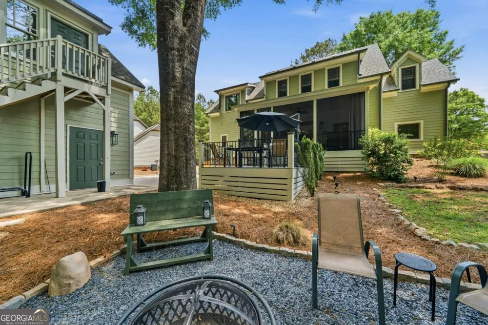 160 Parkside LN Eatonton, GA 31024