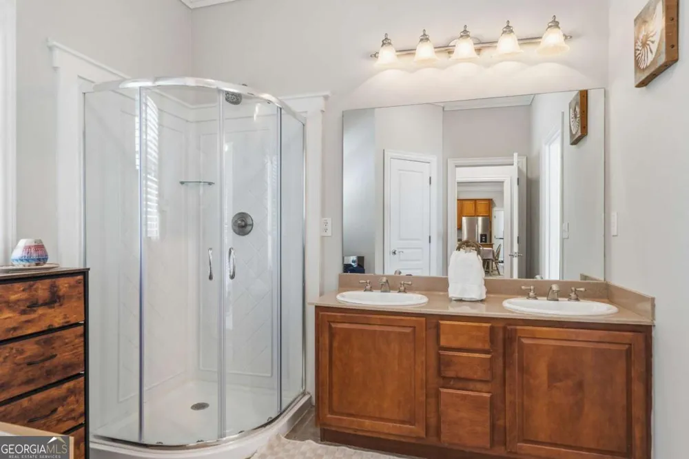 160 Parkside LN Eatonton, GA 31024