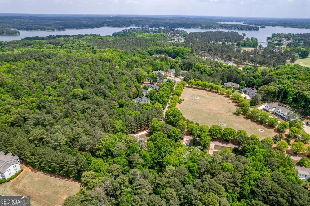 160 Parkside LN Eatonton, GA 31024
