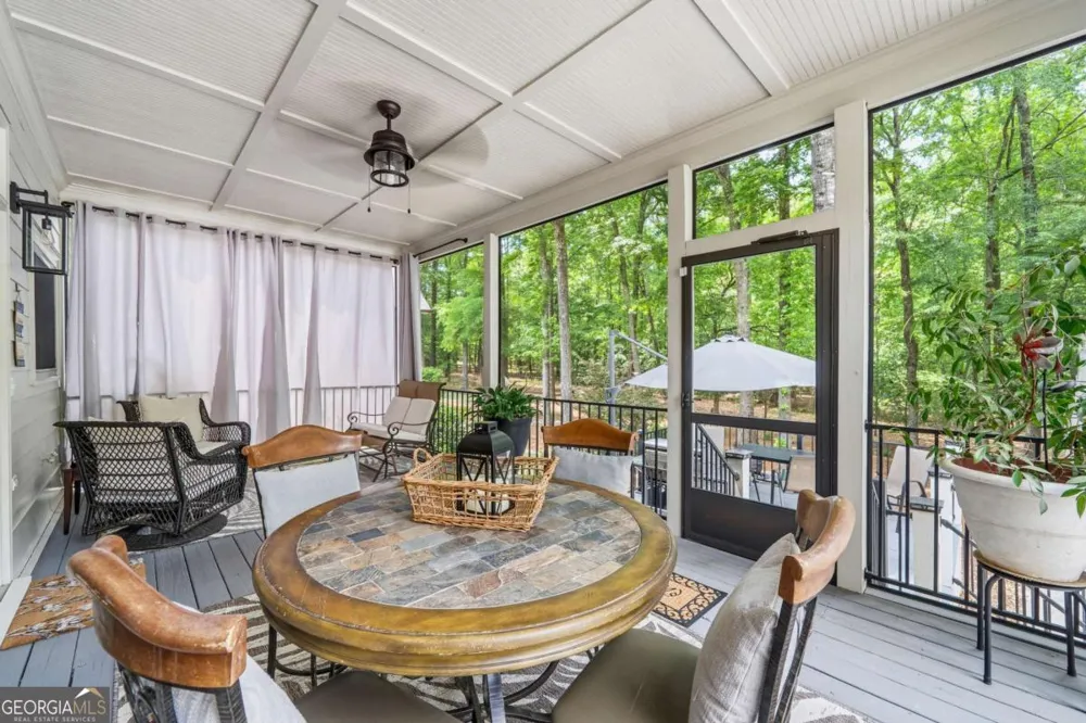 160 Parkside LN Eatonton, GA 31024
