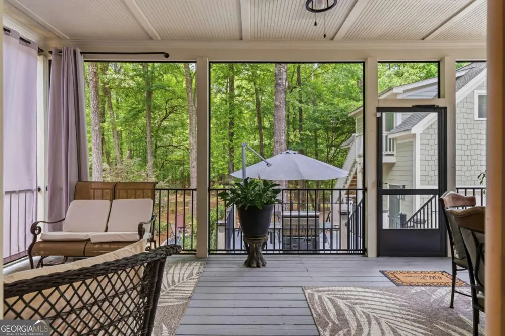 160 Parkside LN Eatonton, GA 31024