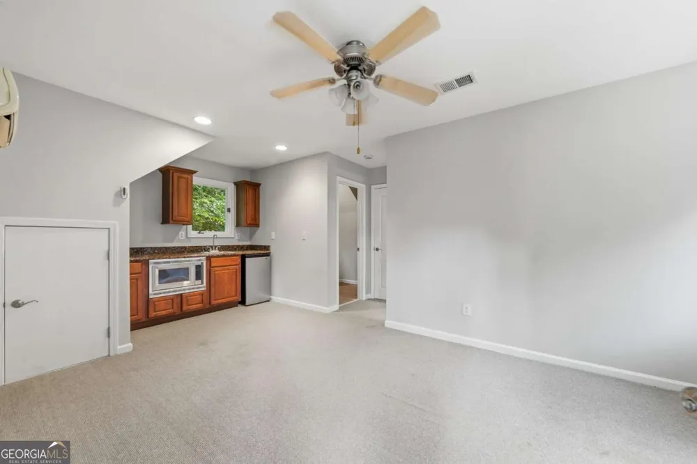 160 Parkside LN Eatonton, GA 31024