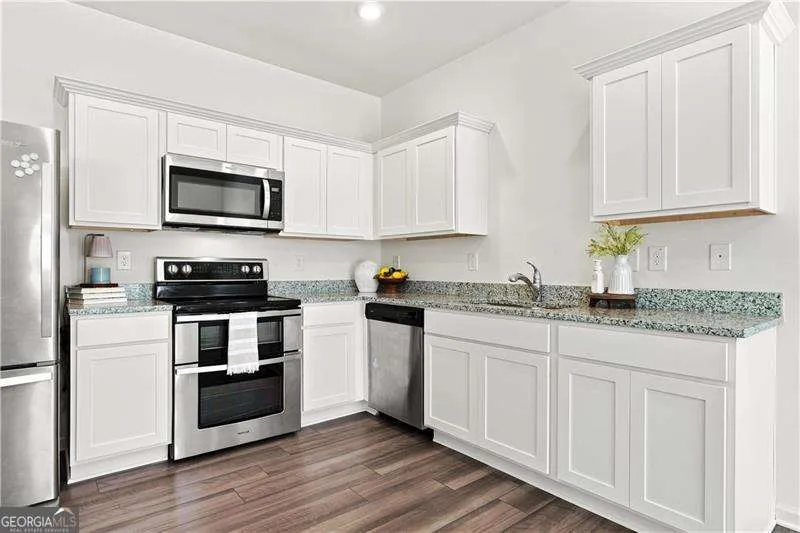 1052 Paddington DR Cartersville, GA 30120