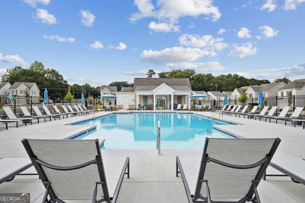 4067 Hillmont LN Powder Springs, GA 30127