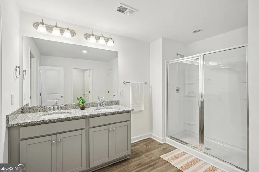 5059 Woodland HLS Powder Springs, GA 30127