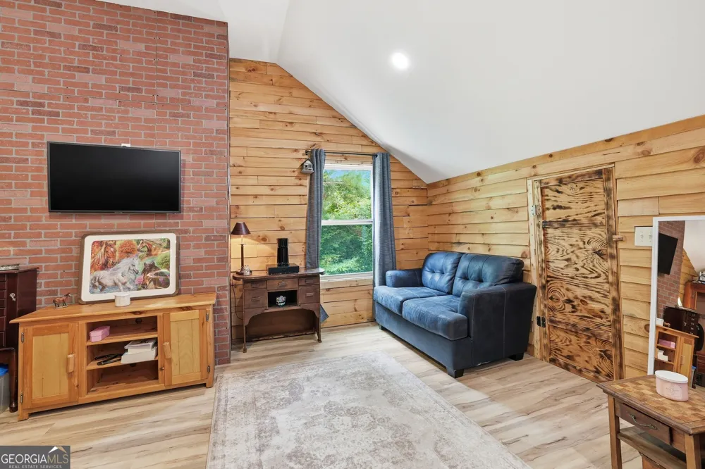 60 Cady LN Cleveland, GA 30528