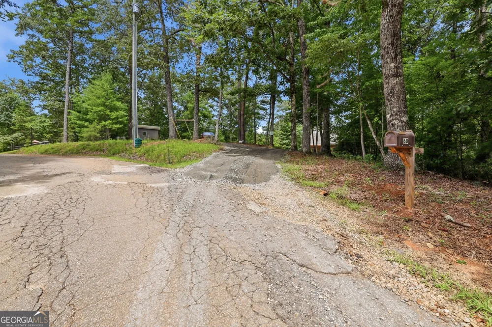 60 Cady LN Cleveland, GA 30528