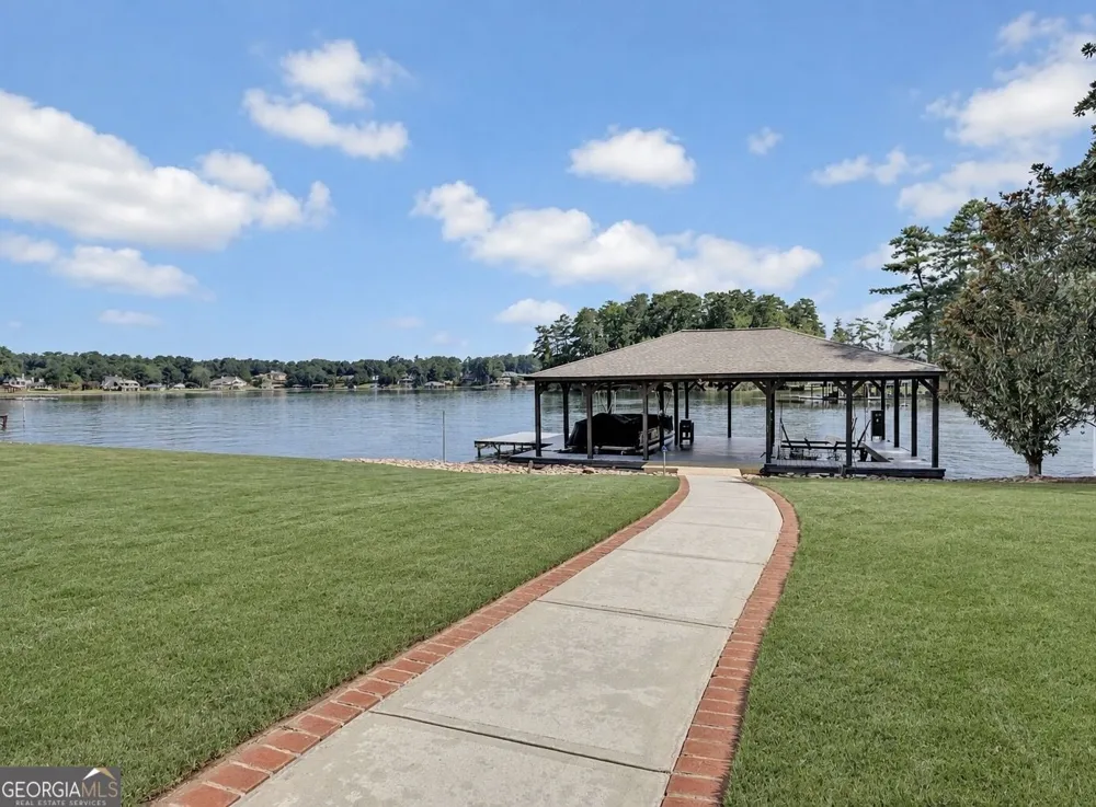 2880 Emerald DR Jonesboro, GA 30236