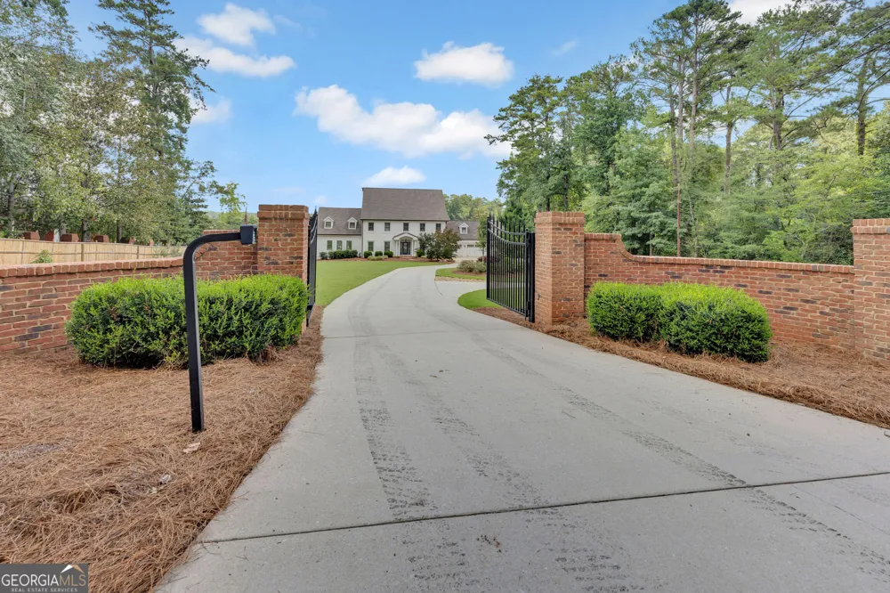 2880 Emerald DR Jonesboro, GA 30236