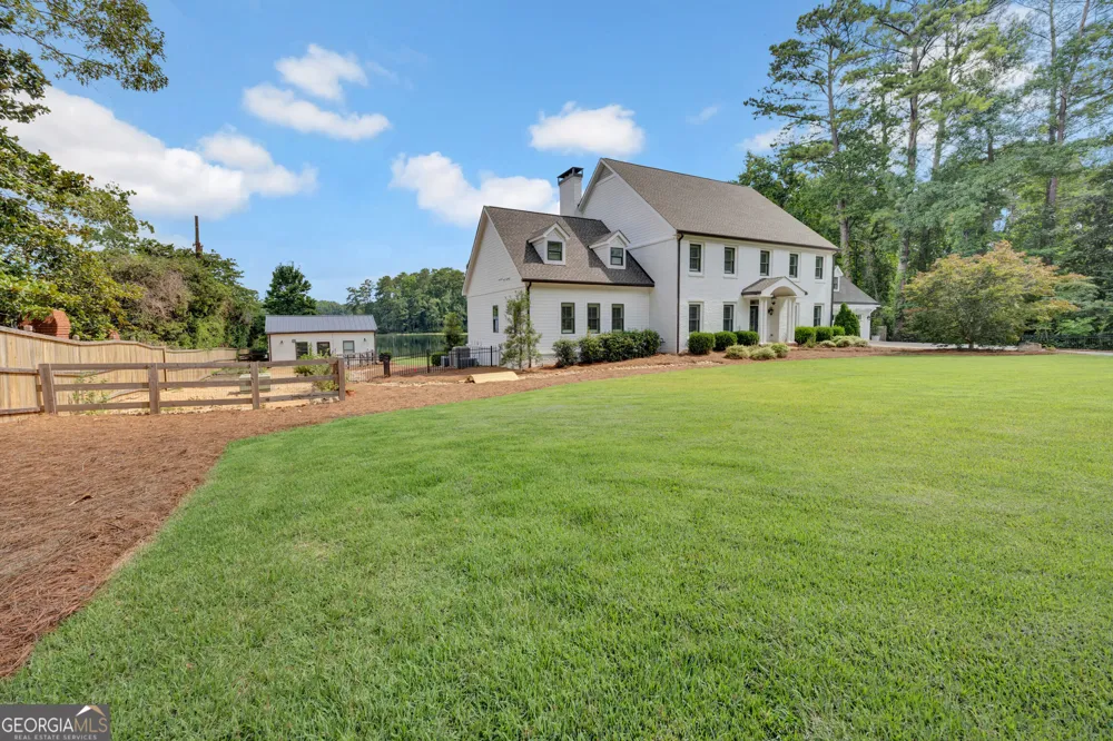 2880 Emerald DR Jonesboro, GA 30236