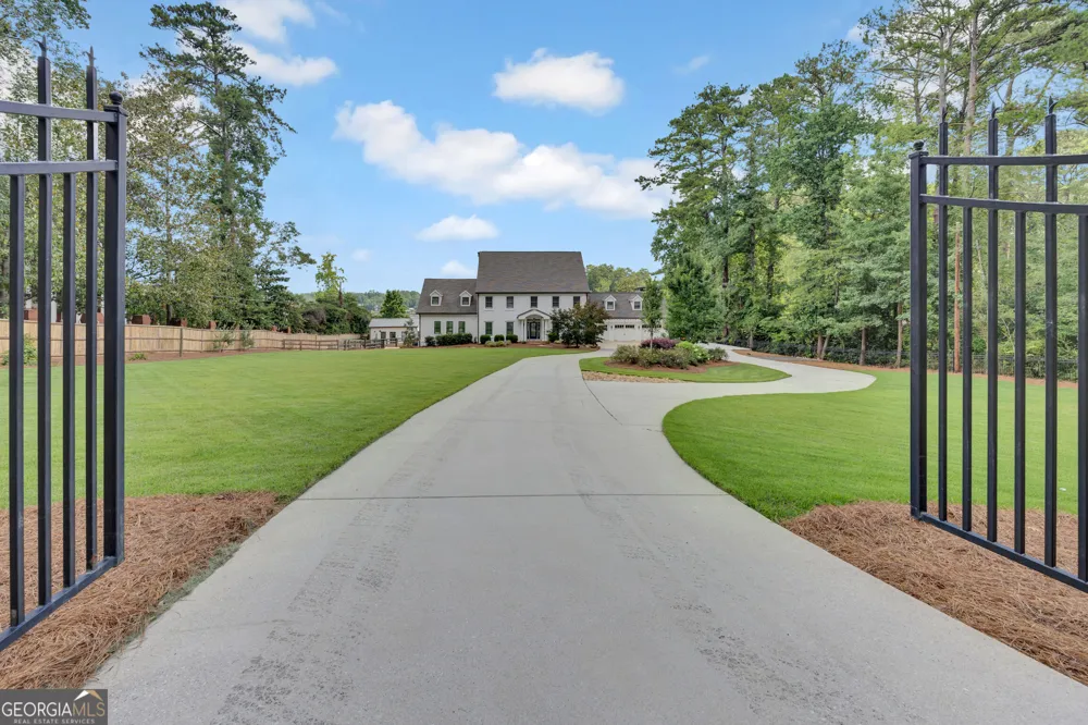2880 Emerald DR Jonesboro, GA 30236